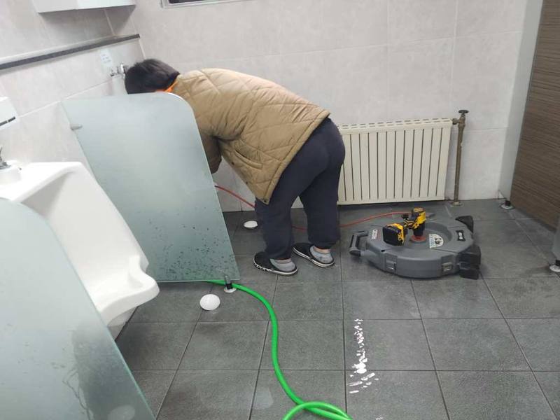 김포한강 소변기막힘 작업사례 9